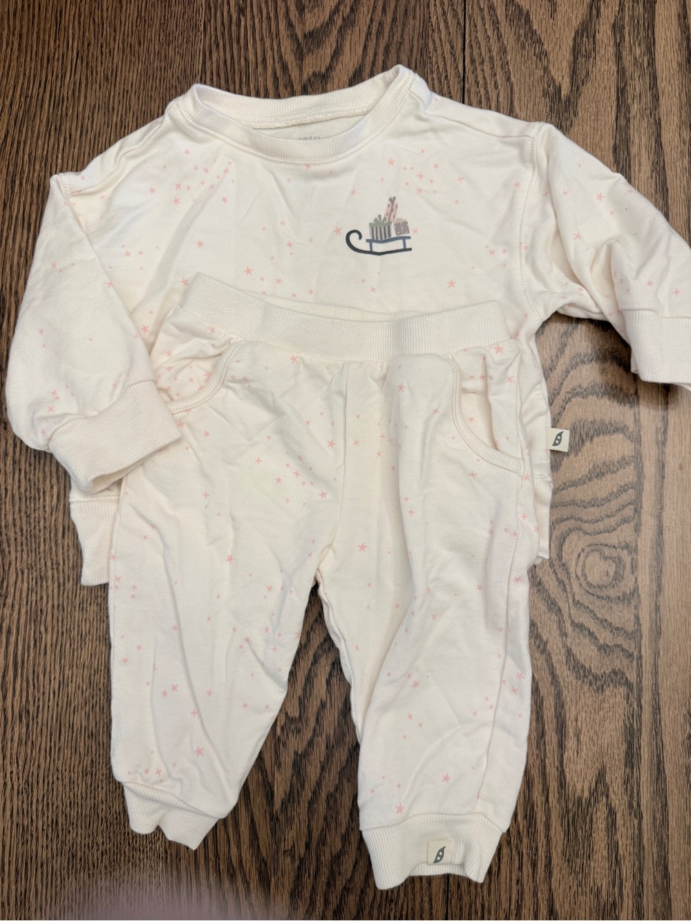 Easy Peasy Organic Winter Holiday Christmas Stars Cream Sweatsuit 3-6M TT